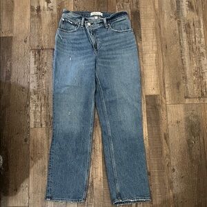 Abercrombie & Fitch Curve Love 90’s Straight Ultra High Rise